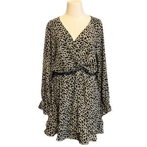 Glam Green Leopard Long Sleeve Dress Size Medium